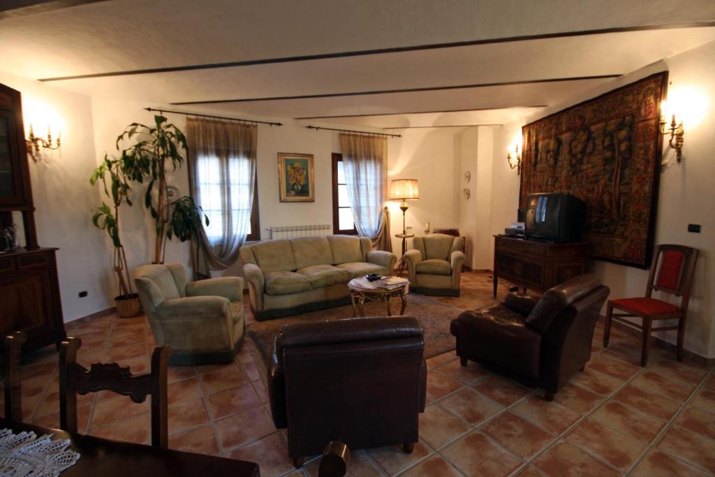 Relais San Desiderio Bed & Breakfast Calliano  Exterior photo