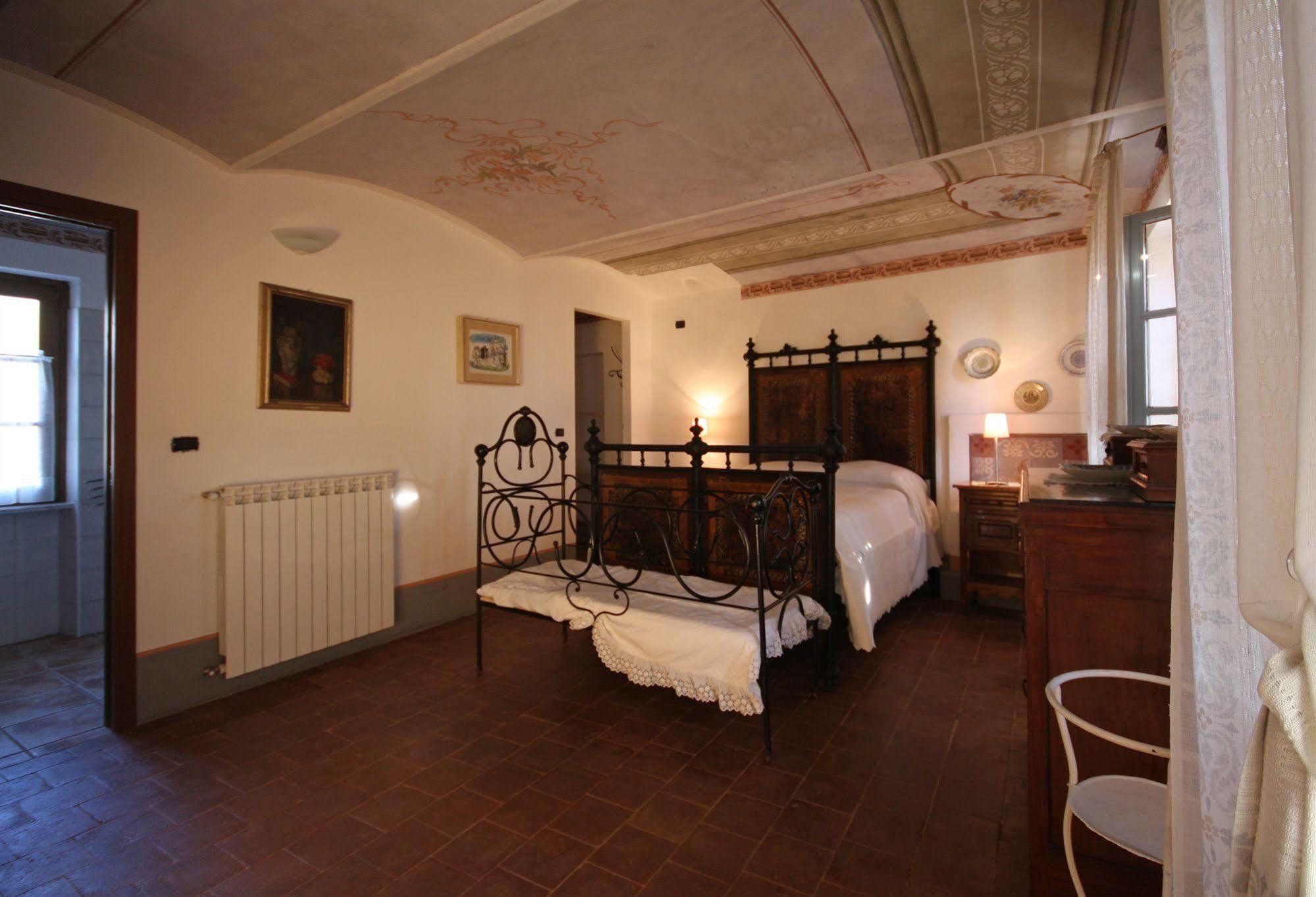 Relais San Desiderio Bed & Breakfast Calliano  Exterior photo